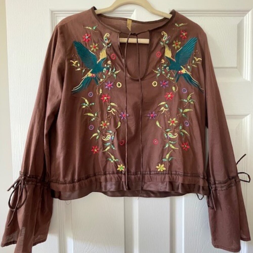 Boho Chic by FINAL TOUCH. Embroidered Vintage Inspired Cotton Top Blouse M